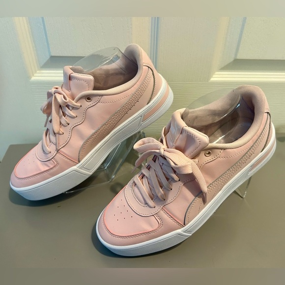 💗”Puma” Baby Pink Women’s Leather Lace Up Soft Foam Sneakers Size 9💗 - Picture 4 of 12